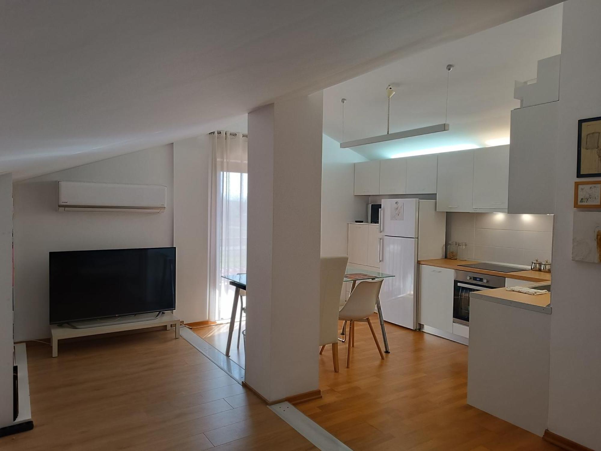 House Of Arts Apartment Tríkala